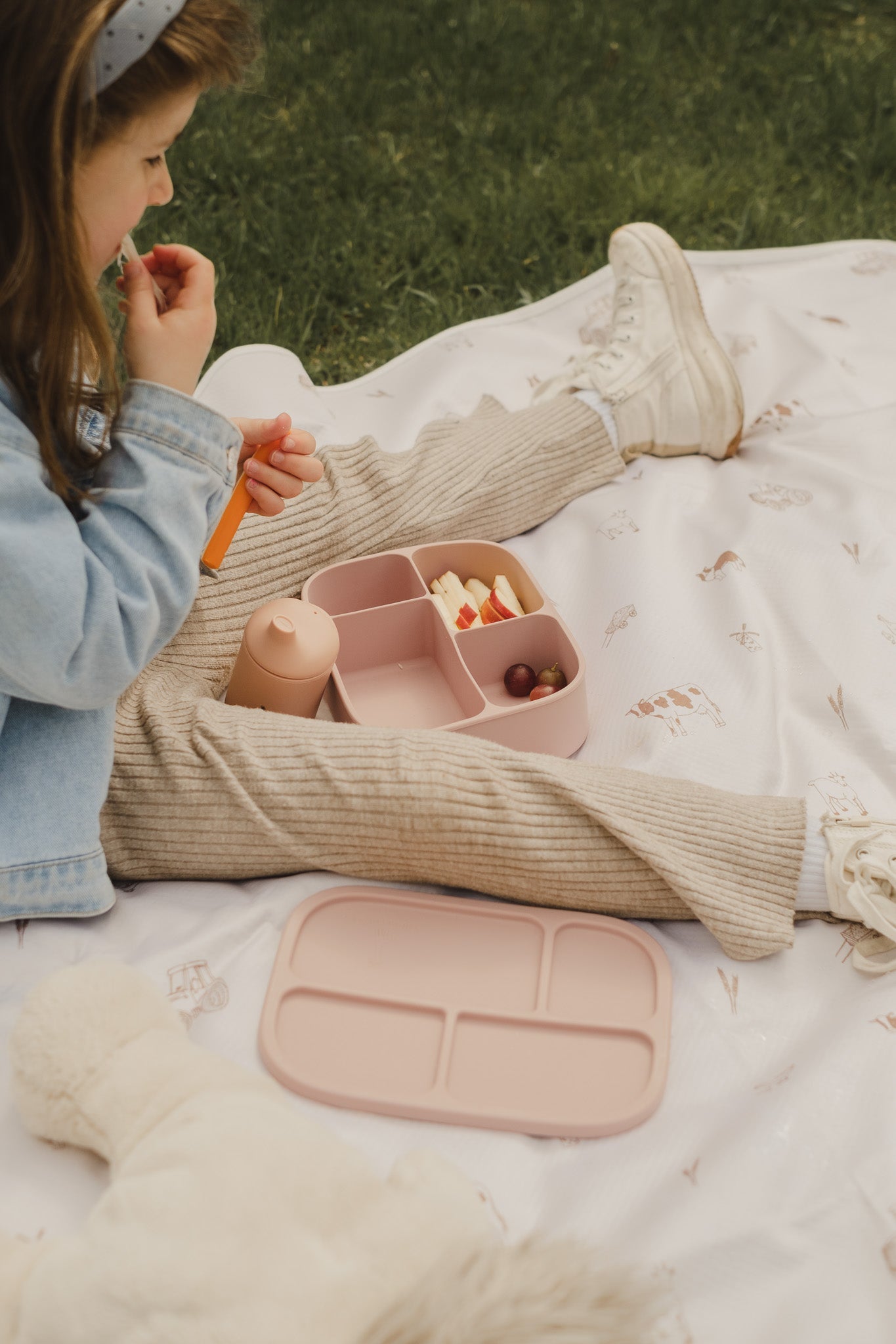 Silicone Bento Lunch Box — Leak-Resistant Kids Lunchbox