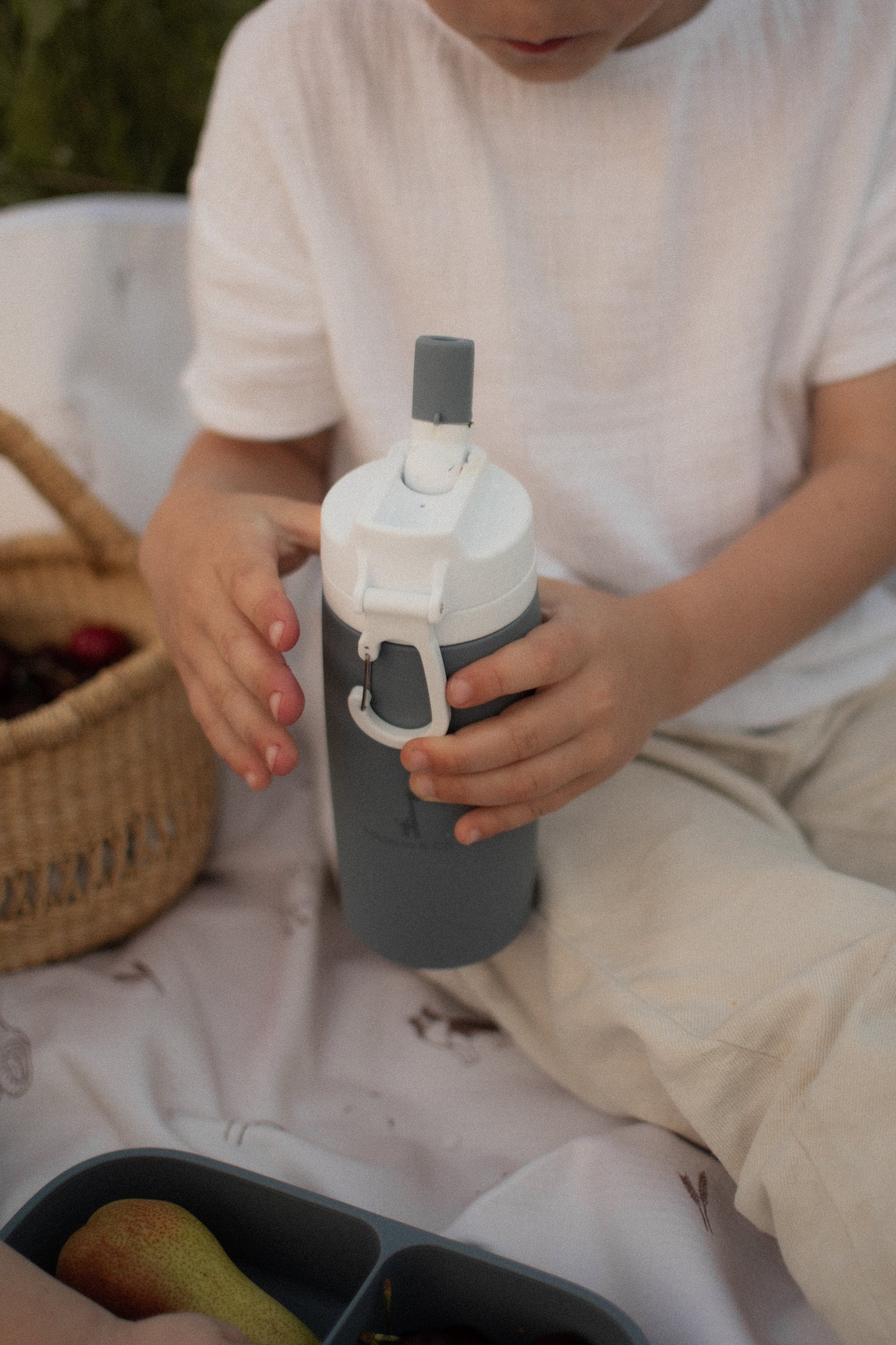 Silicone Kids Water Bottle 450ml — BPA-Free & Unbreakable